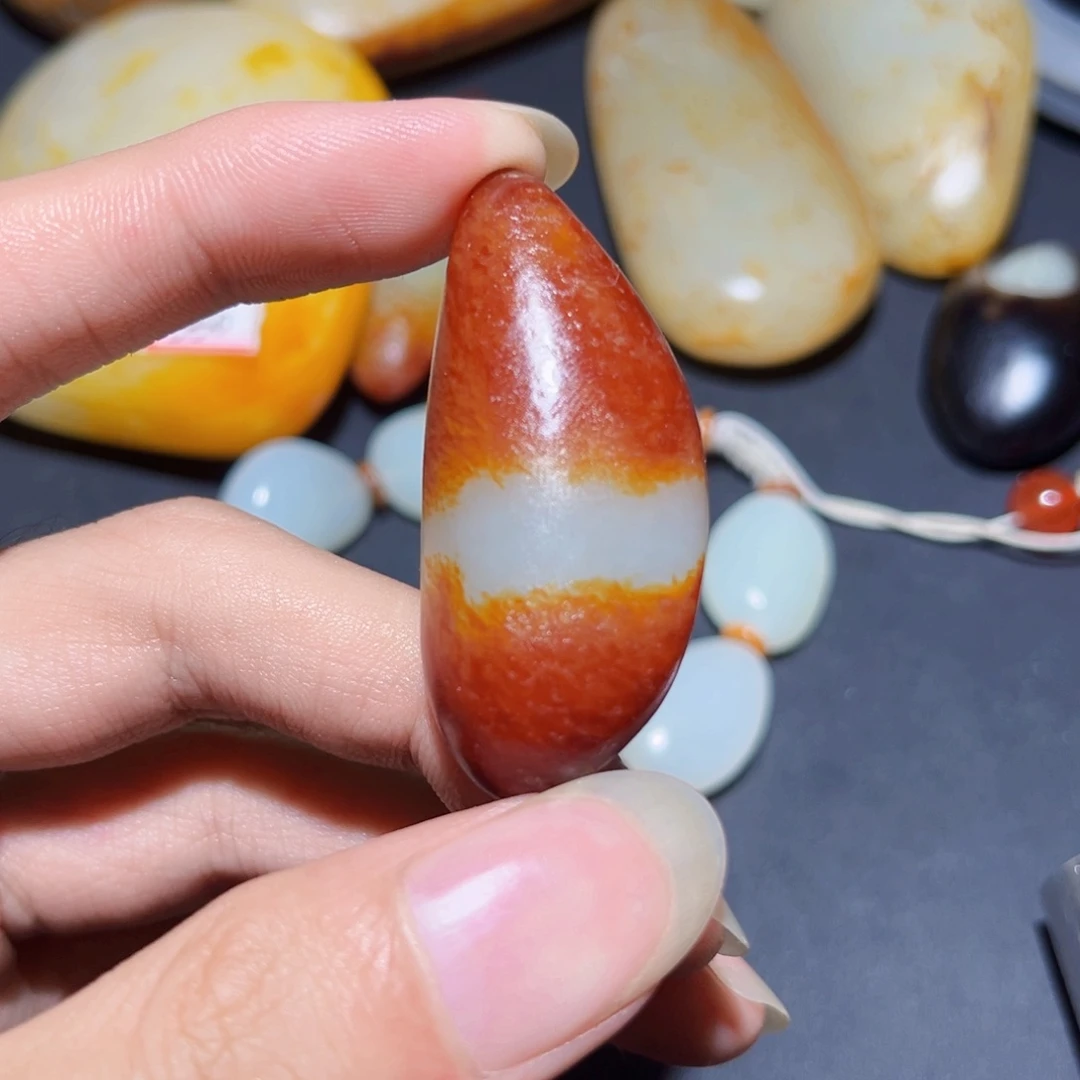 用***3和田玉未镶嵌珠宝奇石