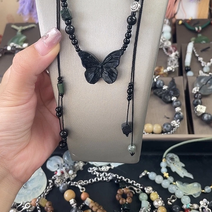 蛇纹石玉合金颈饰