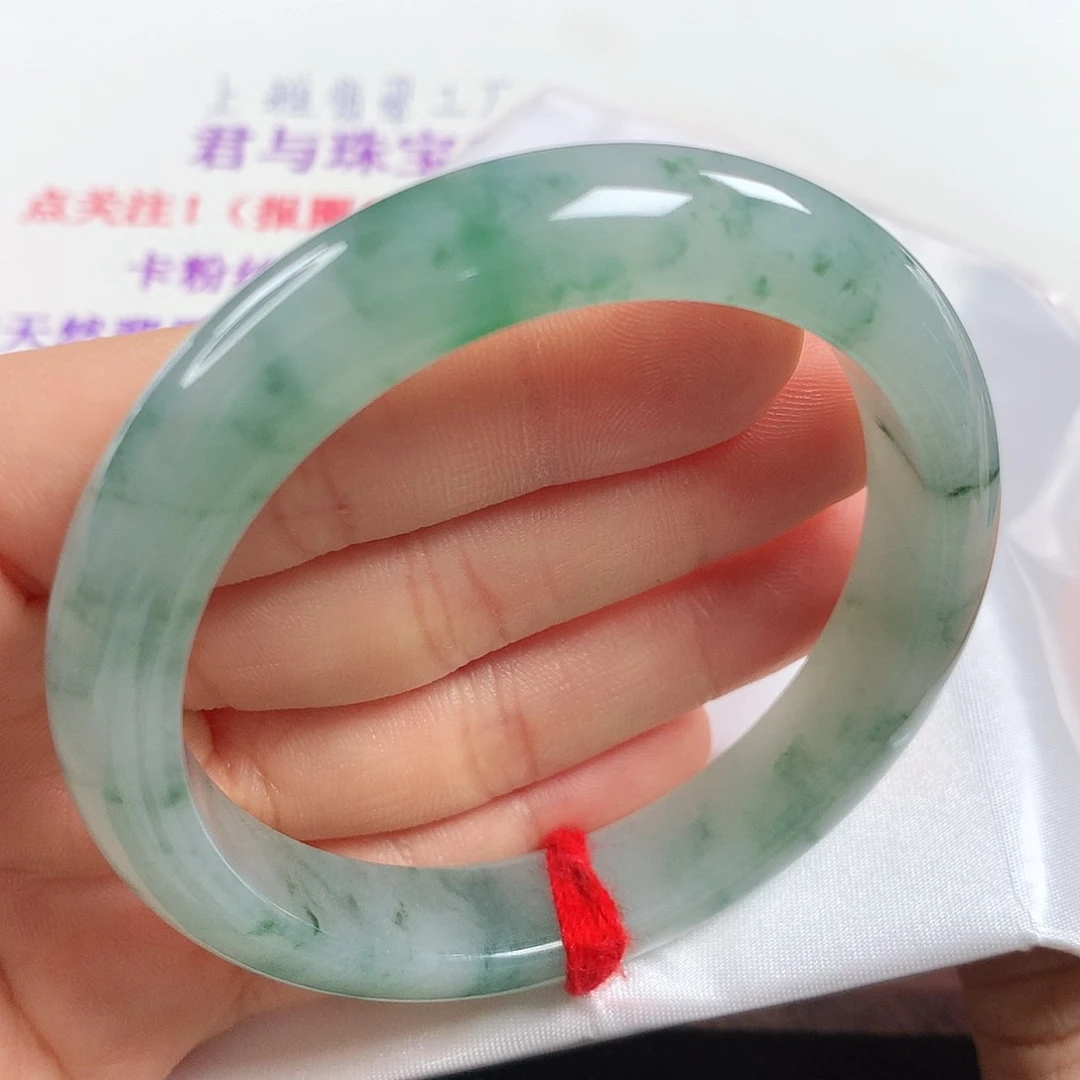 翡翠手镯未镶嵌 正圈①①⑥