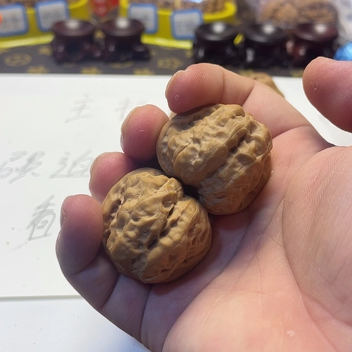 吊坠文玩核桃哇哇