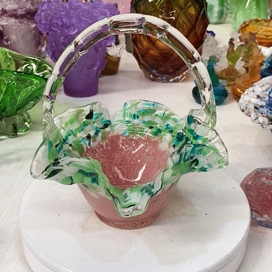 琉璃花瓶高22厘米口径12厘米