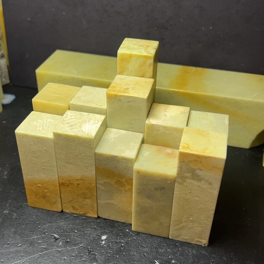 黽***齋青田石青田封门冻