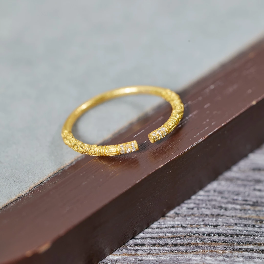 【歪歪】 戒指18K金镶嵌U8720