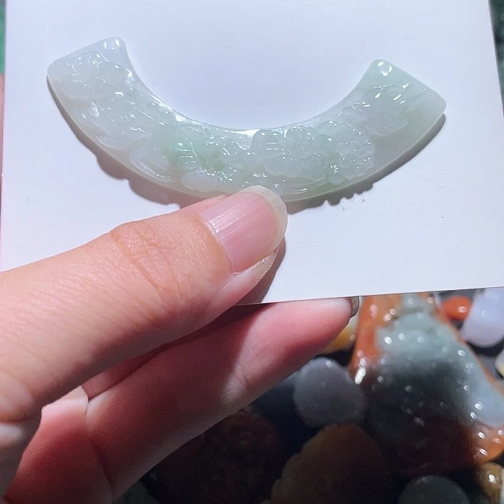 颈饰未镶嵌翡翠天