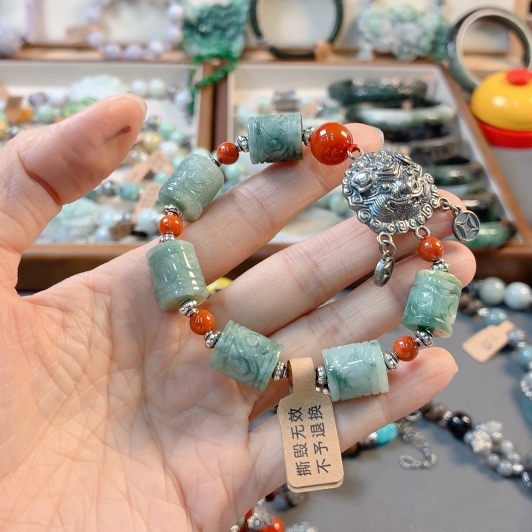 小***宝翡翠未镶嵌颈饰手串