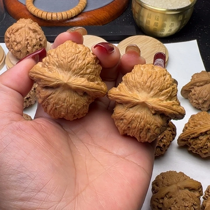 文玩核桃把件芳芳45毕业对血麒麟