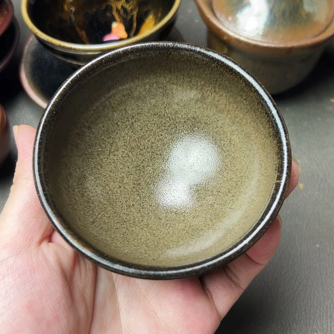 茶盏这个时候才会明白为什么人可以
