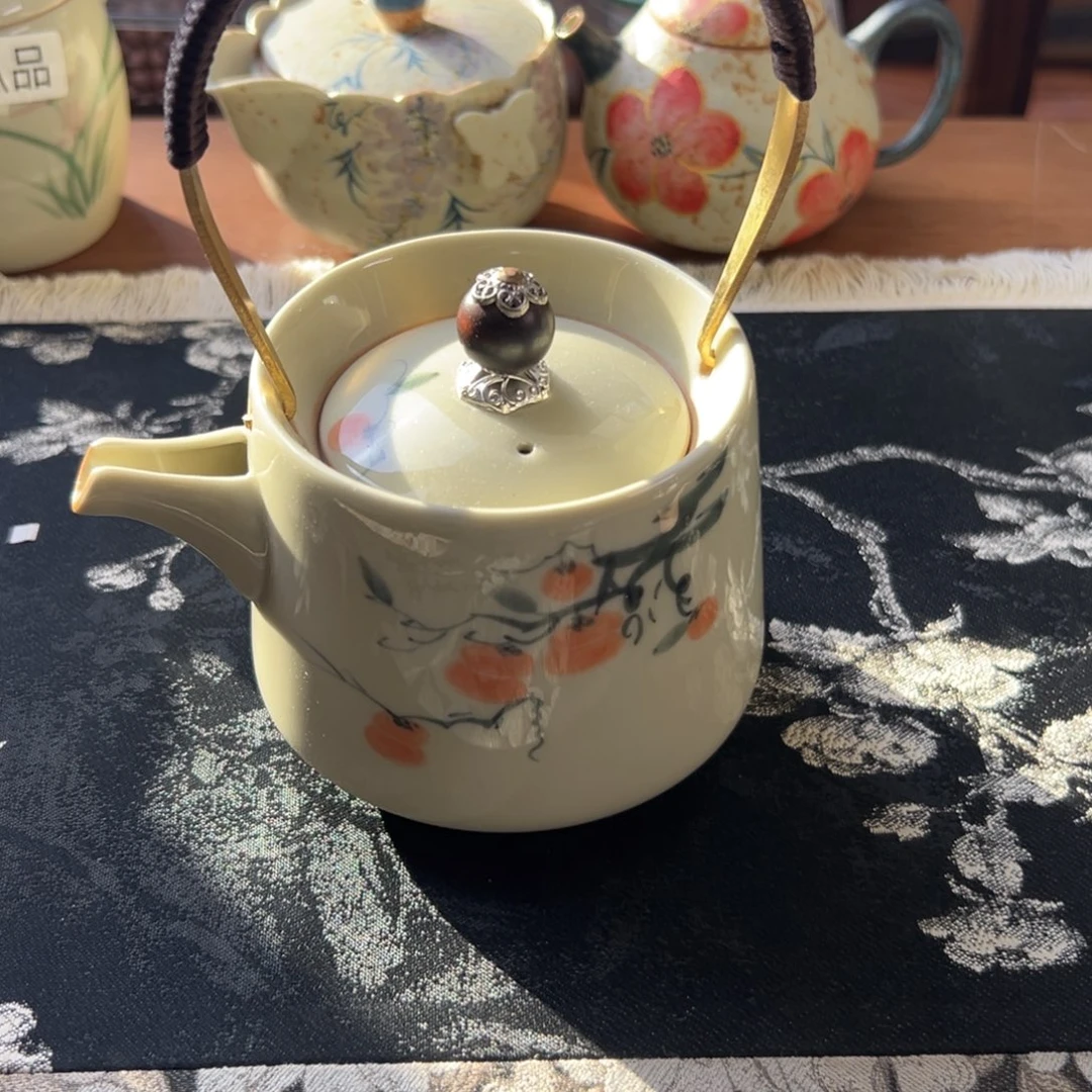 茶具等产品的生产和销售为