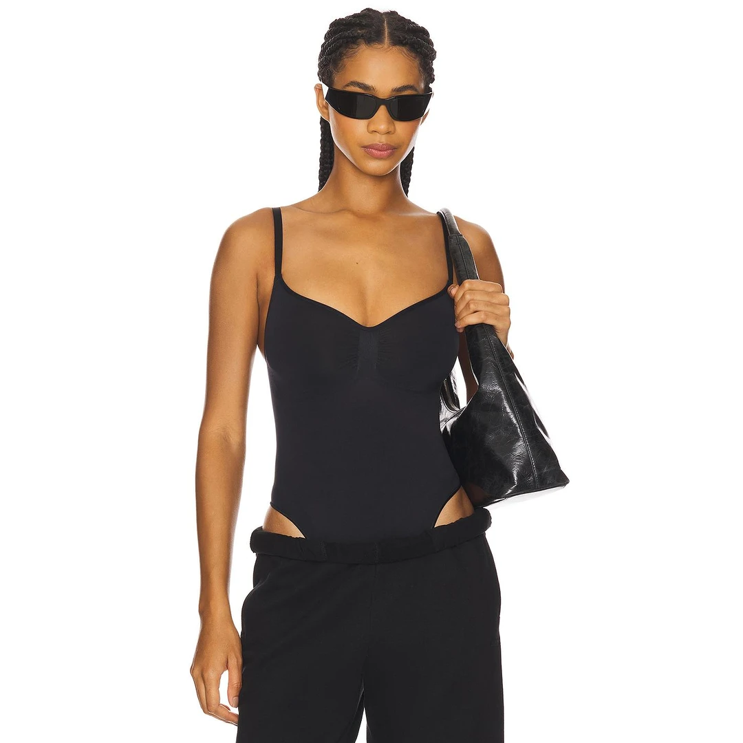 SKIMS SEAMLESS SCULPT 紧身服 黑色 SIMX-WI25