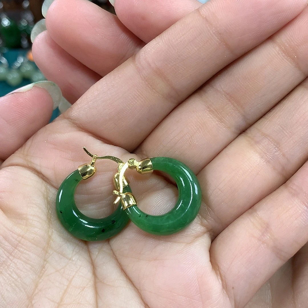 银S925镶嵌和田玉耳饰马蹄扣