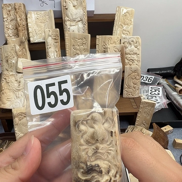 天然猛犸牙雕刻品