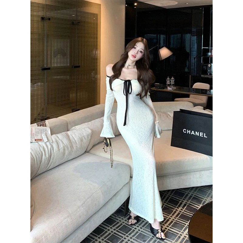 法式气质白色一字肩长袖连衣裙子女早秋2025新款修身收腰包臀长裙