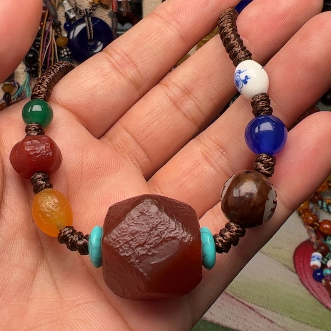 玛瑙/玉髓颈饰未镶嵌