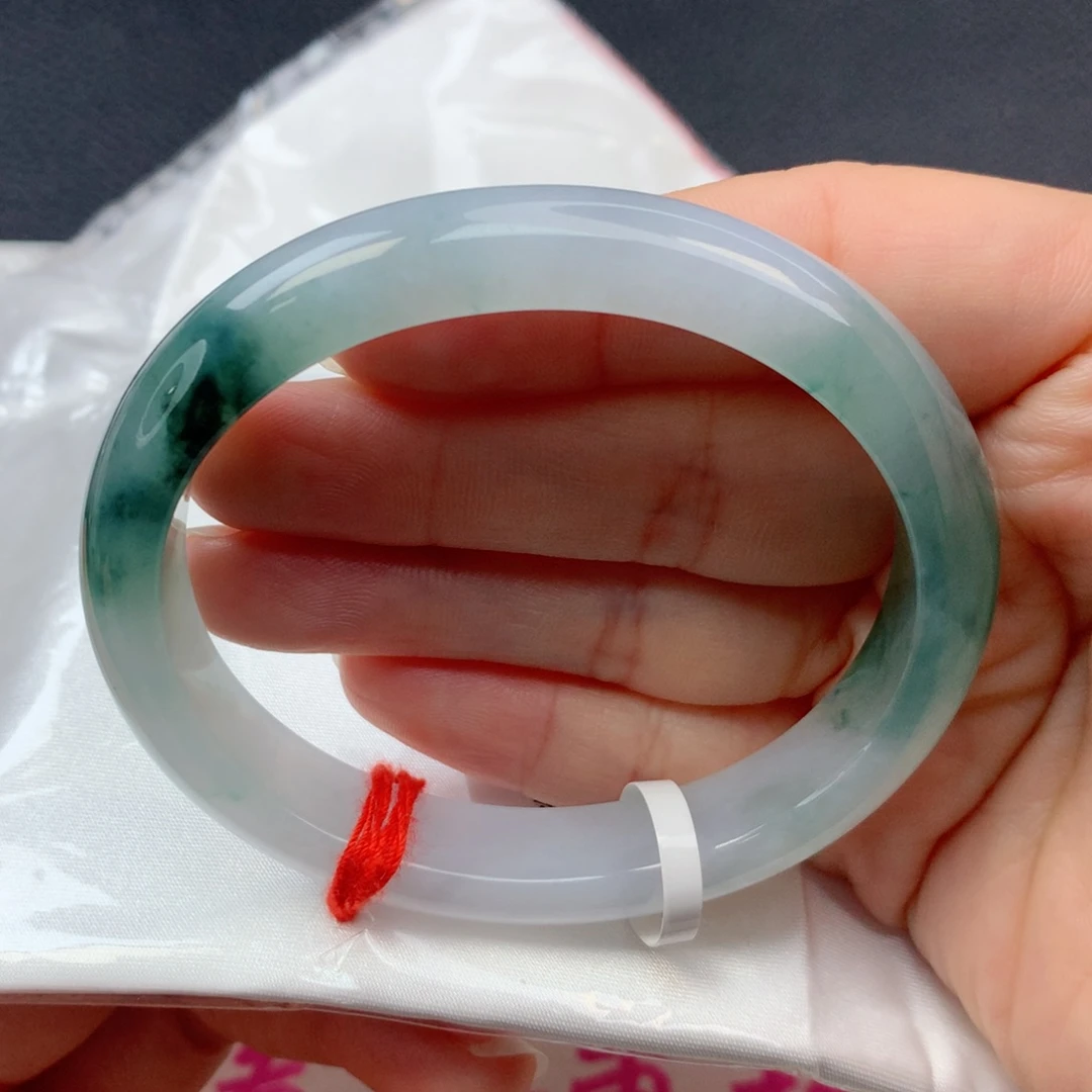 翡翠手镯未镶嵌甘****钟56-57贵妃