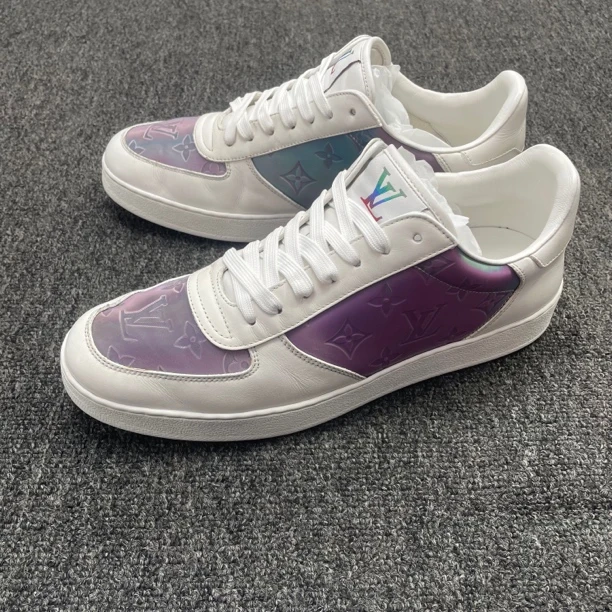 95新 LouisVuitton/路易威登 Rivoli白色板鞋41.5码98新公价10700