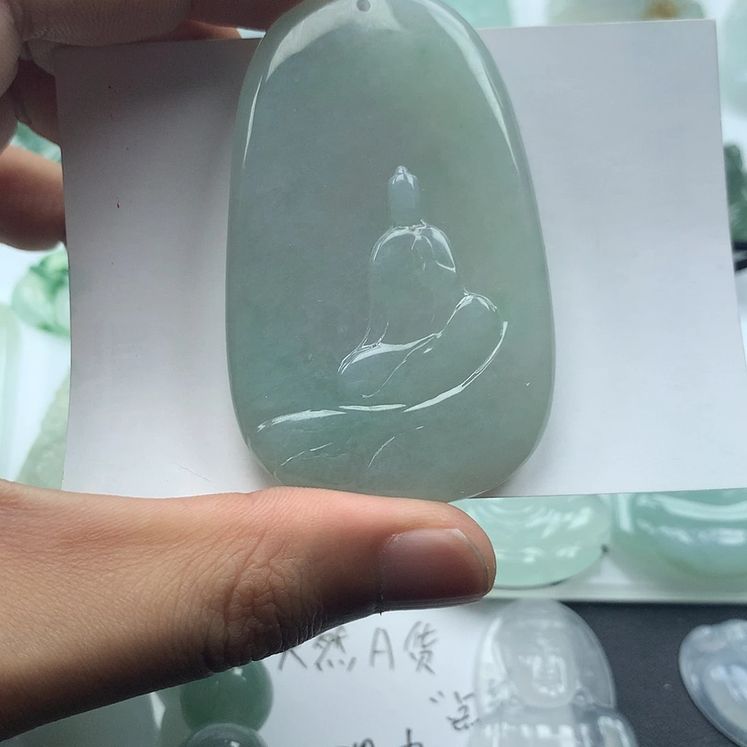 翡翠未镶嵌颈饰翡翠首饰