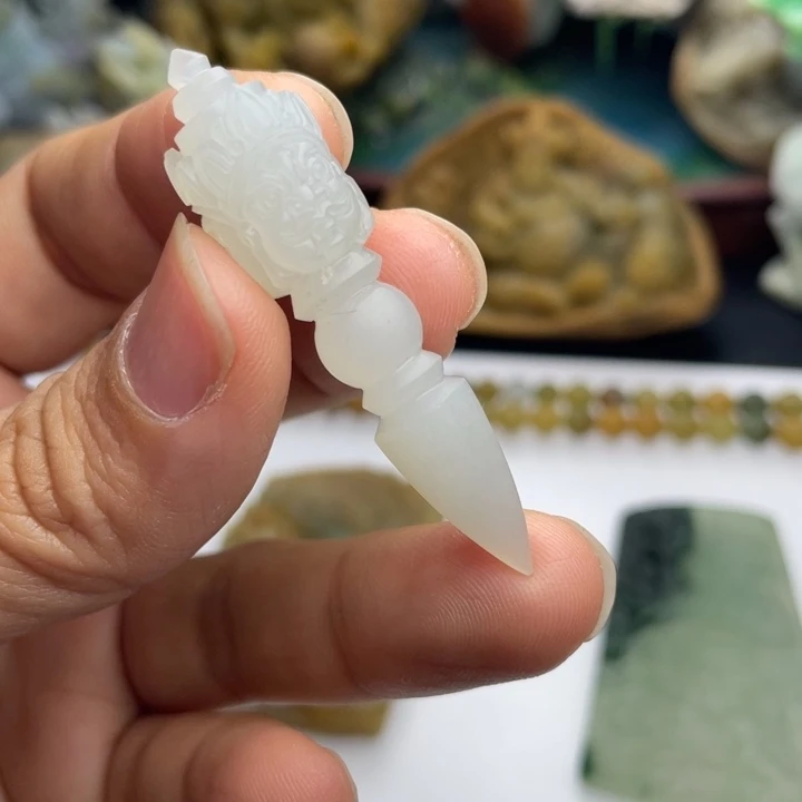 定制翡翠未镶嵌定制