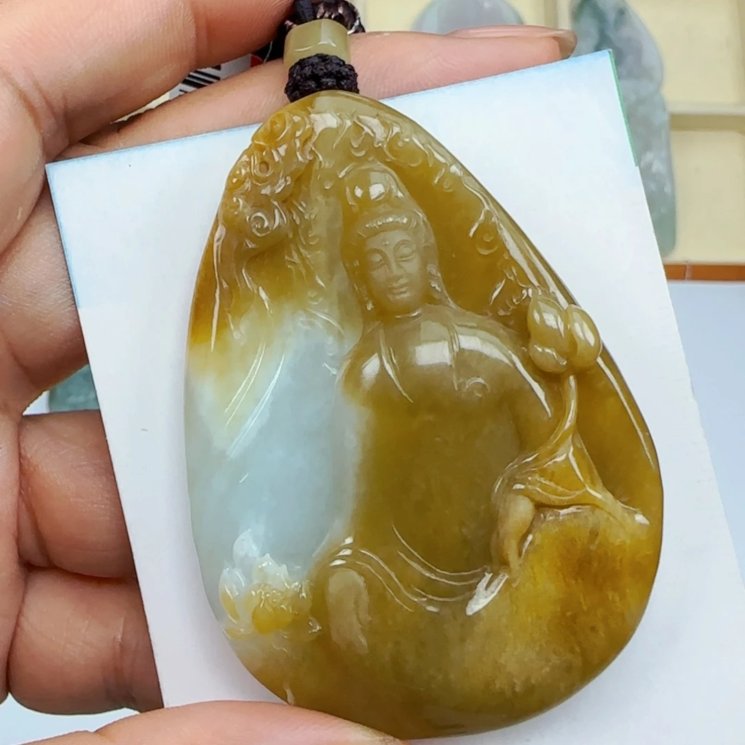 颈饰未镶嵌翡翠
