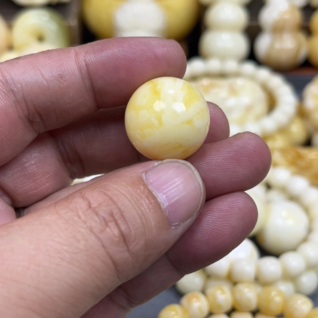 琥珀未镶嵌手串焦皮奶橘白圆珠20mm