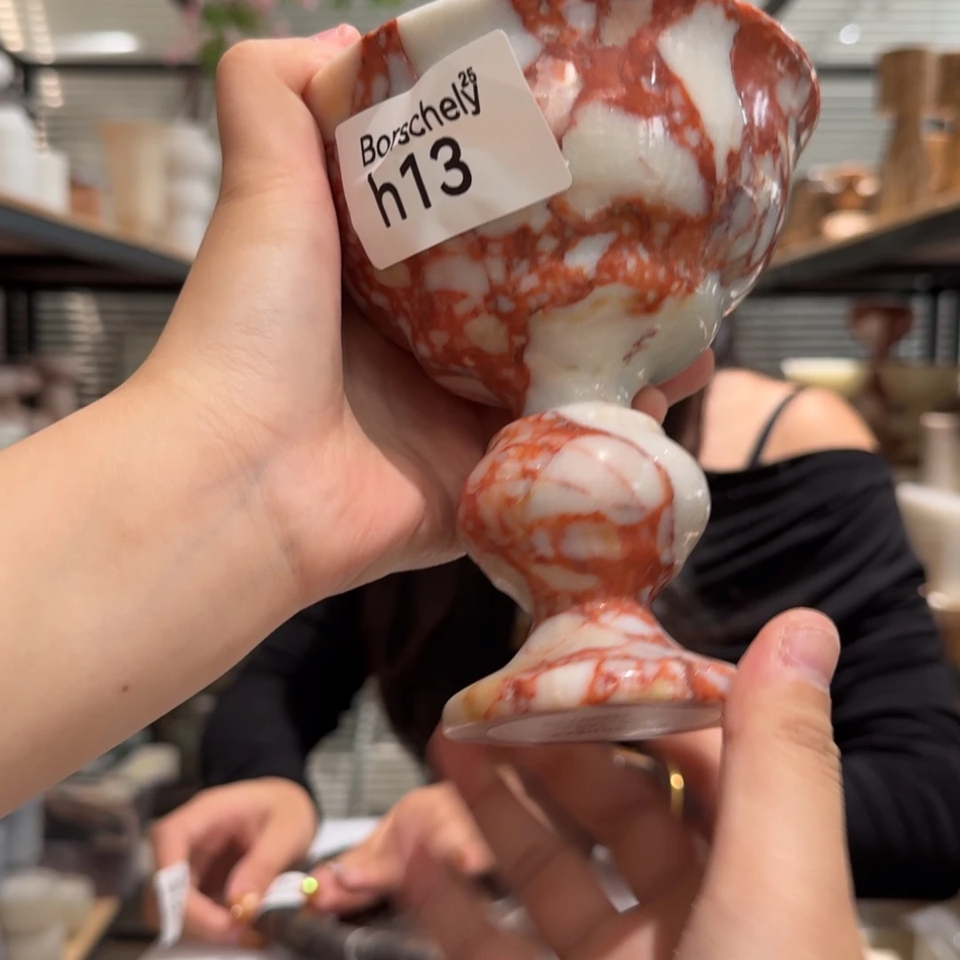 大理石h13。  不差钱。