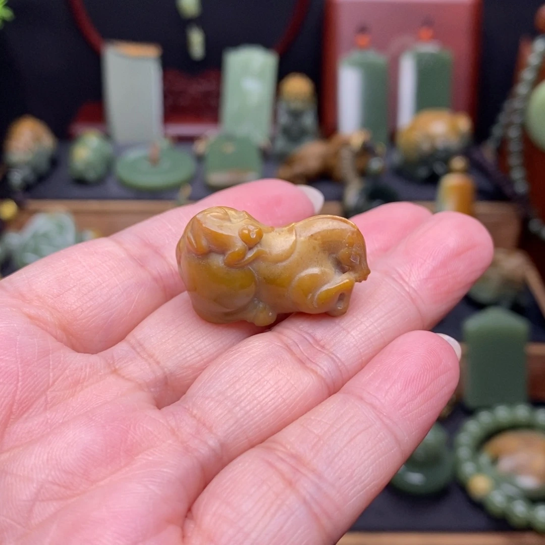 岫岩河磨玉（透闪石质玉）未镶嵌挂件