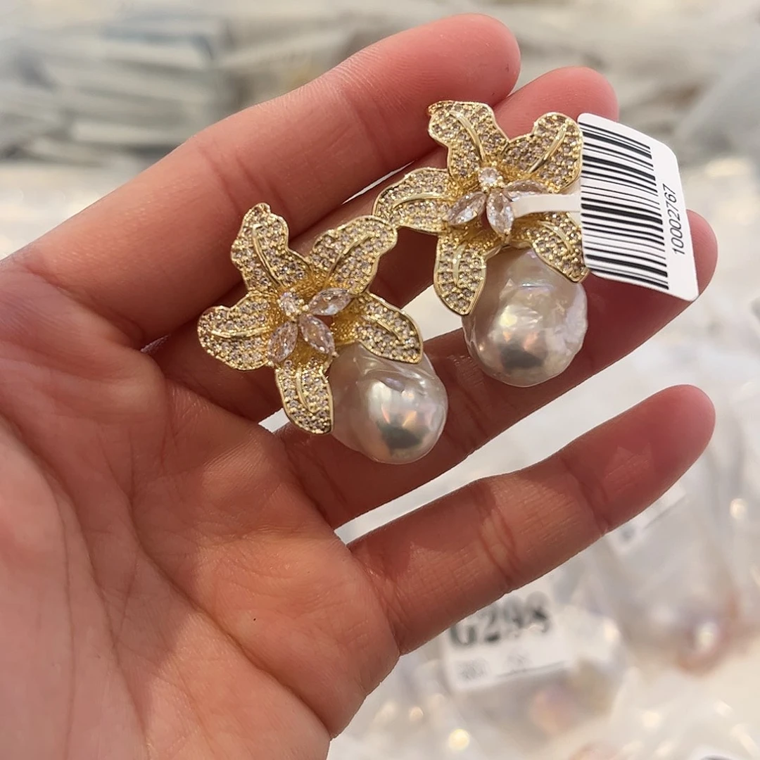 淡水珍珠耳饰合金