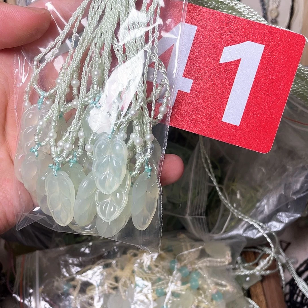 蛇纹石玉合金颈饰