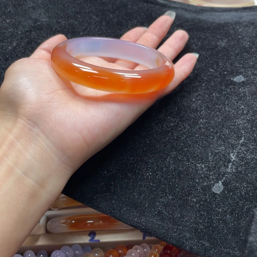 玛瑙/玉髓未镶嵌手镯