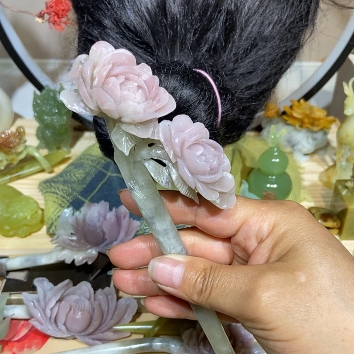 蛇纹石玉未镶嵌发饰锬*