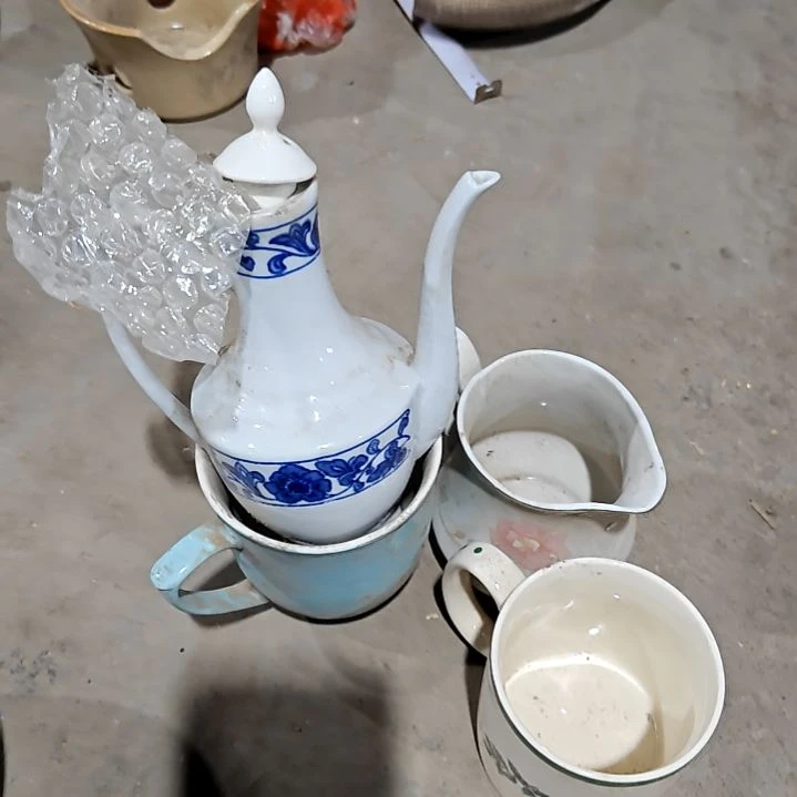 X***安摆件盘子碗茶壶啥都有