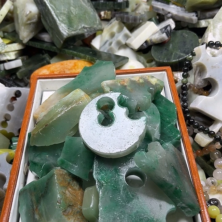 和田玉9K金镶嵌珠宝奇石深**鱼