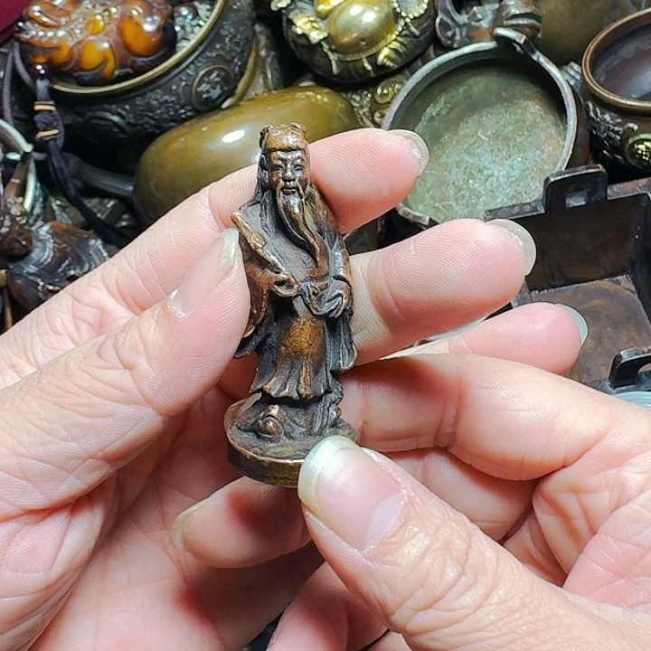 铜器摆件收收藏藏