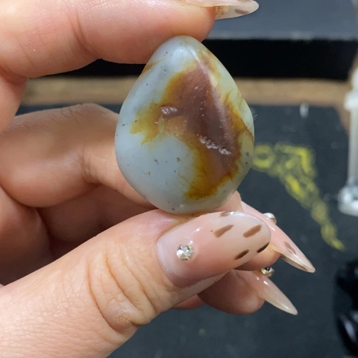 颈饰未镶嵌和田玉（子料）