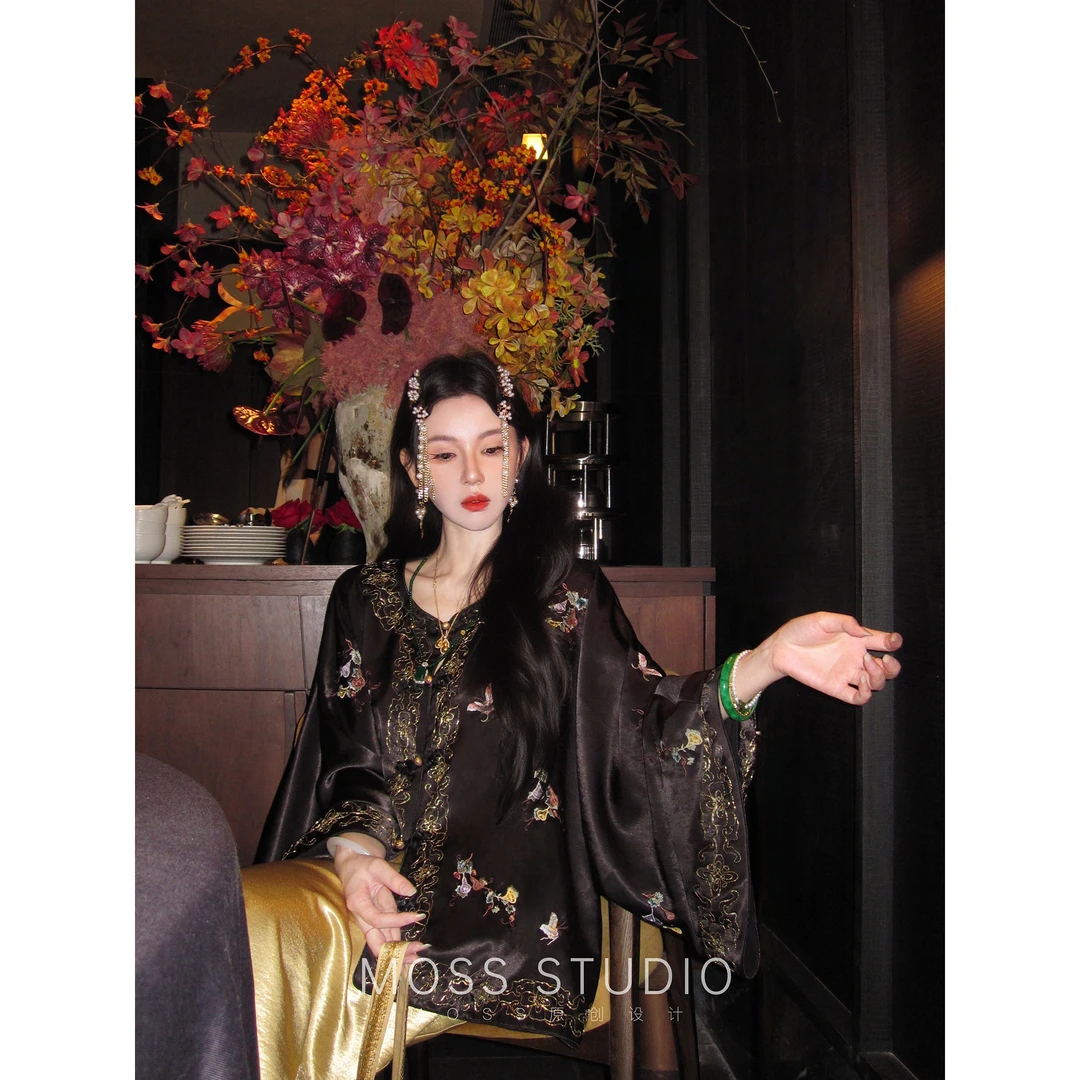 MOSS STUDIO 9.16 13:00上新 【蝶叙】新中式蝴蝶绣花对襟外套