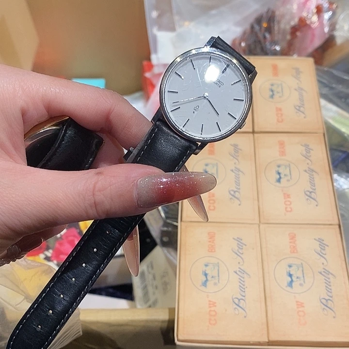 小***伴花岗石铁合金中古香水沐浴露持久留香