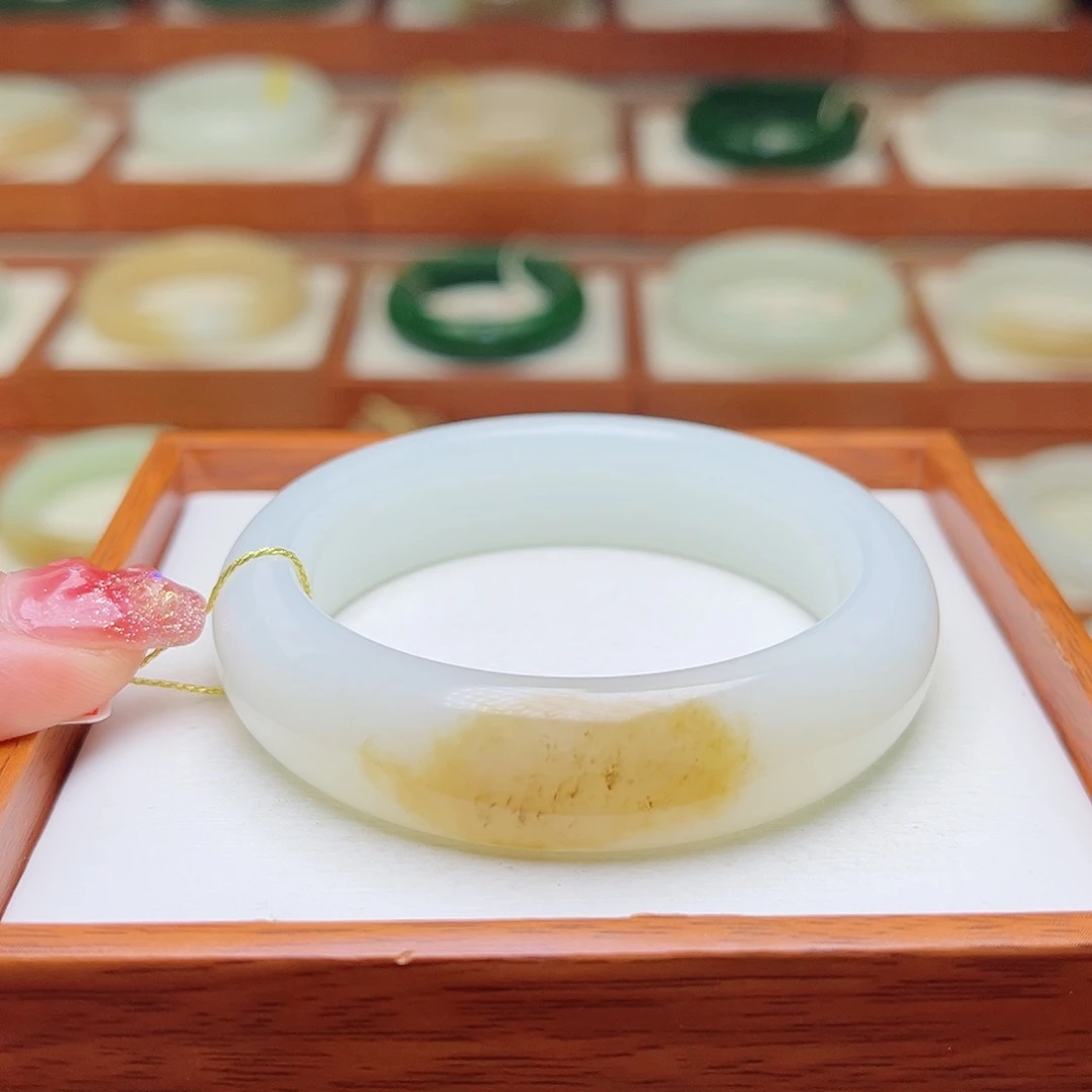 和田玉手镯未镶嵌50.8