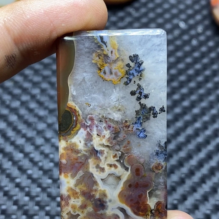 玛瑙/玉髓颈饰未镶嵌幽****)