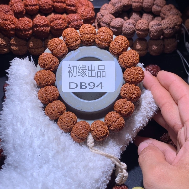 吊坠金刚菩提19尺六星蜂王定制