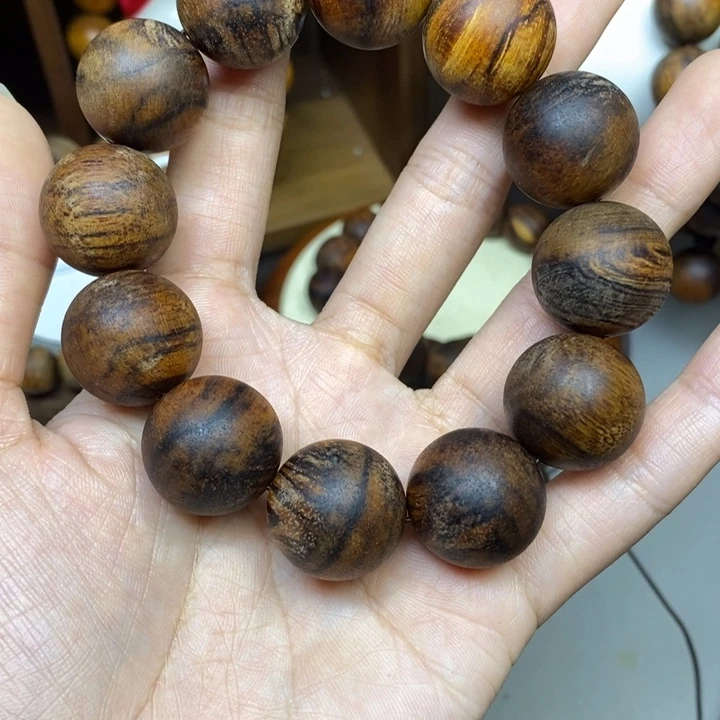 贡木把件感谢大家的支持