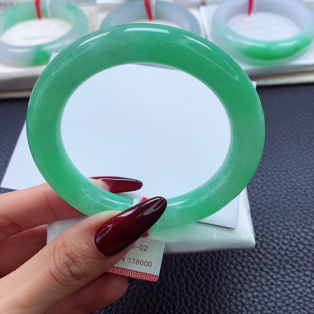 翡翠手镯未镶嵌54.55.56冰阳满绿胖圆