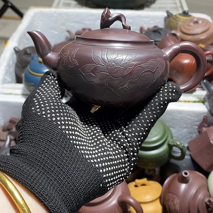 紫砂茶壶微瑕微笑