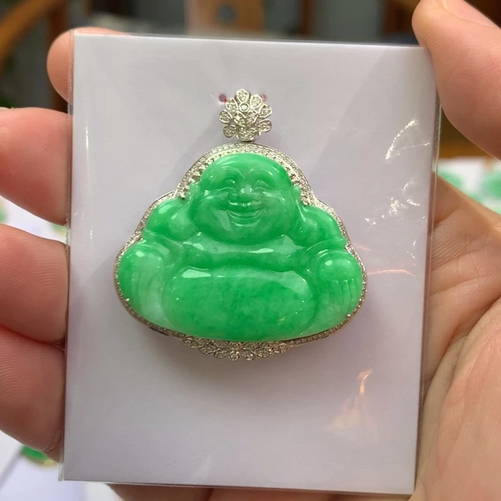 翡翠颈饰18K金镶嵌翡翠吊坠