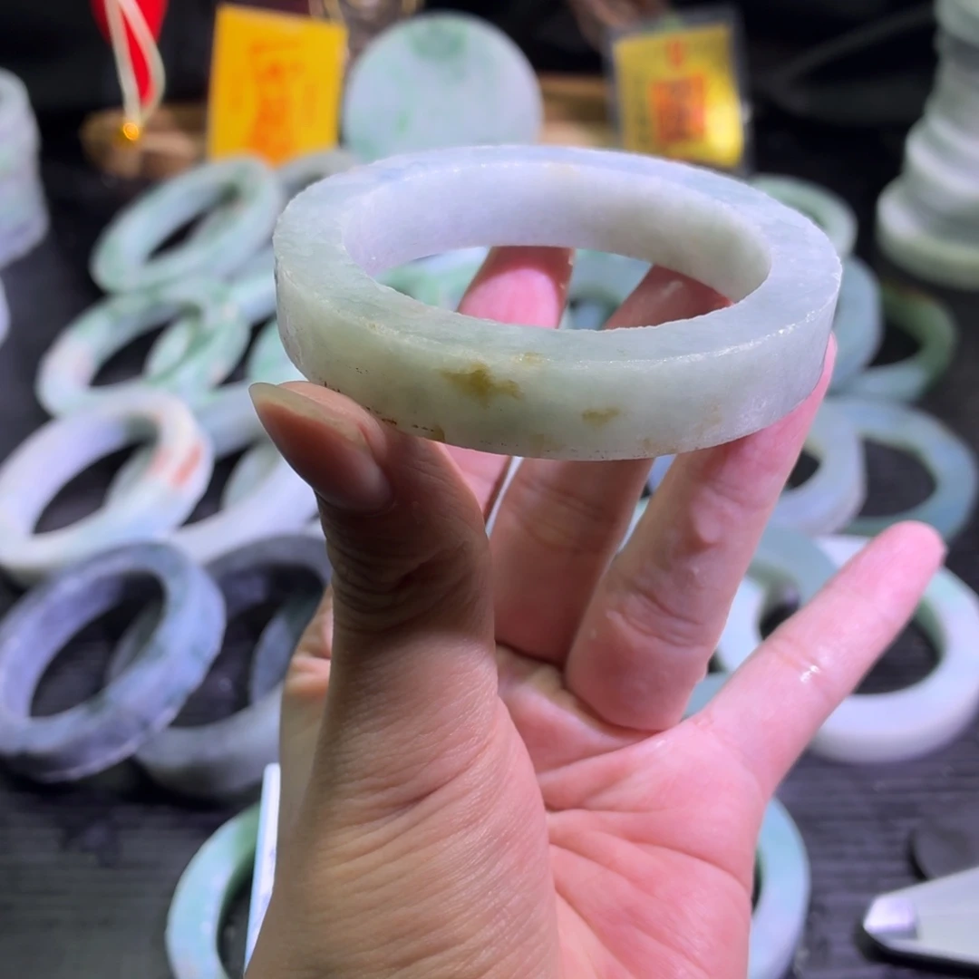 定制翡翠未镶嵌天然翡翠A货毛胚手镯定制