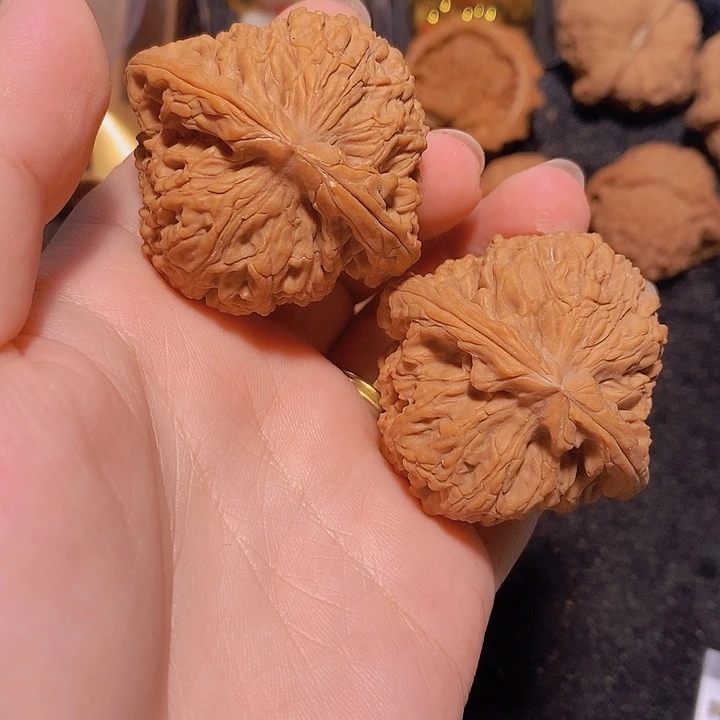 吊坠文玩核桃南疆石