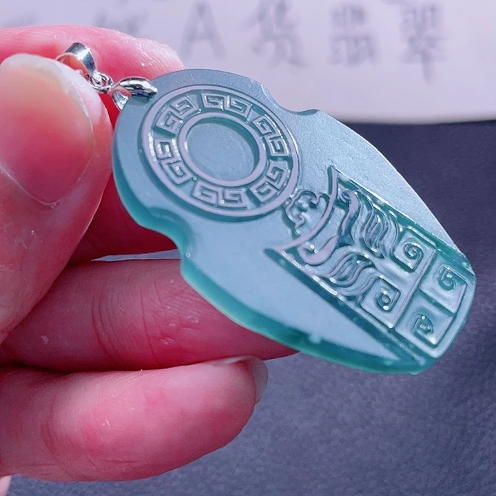 翡翠颈饰未镶嵌99999999