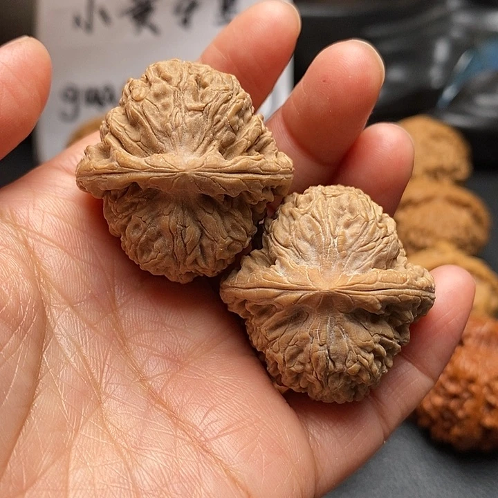 文玩核桃吊坠迷你南疆