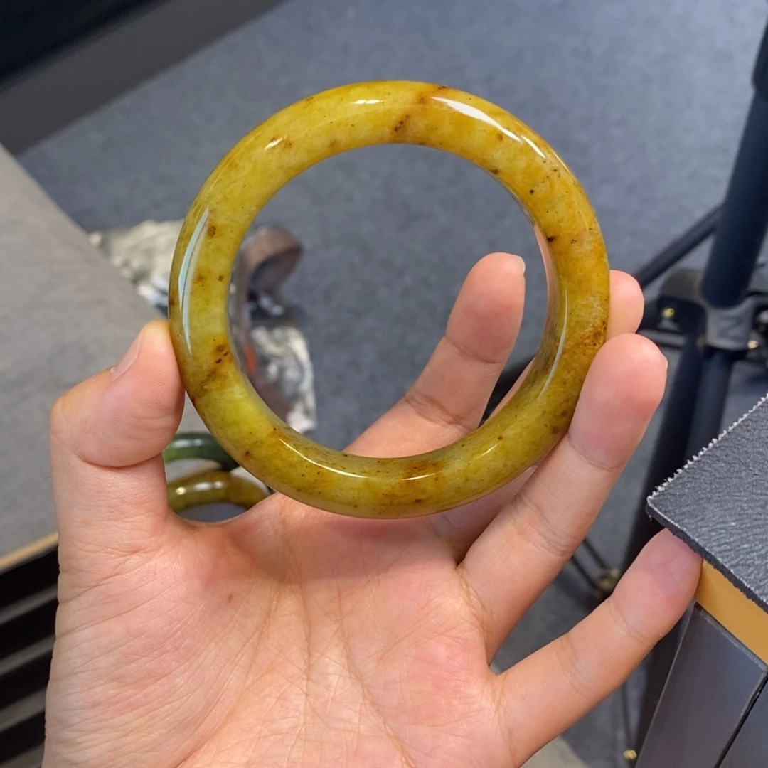 精****未镶嵌蛇纹石玉手镯