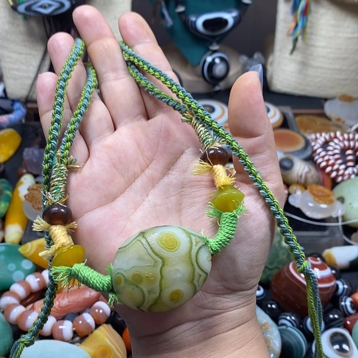 未镶嵌颈饰玛瑙/玉髓