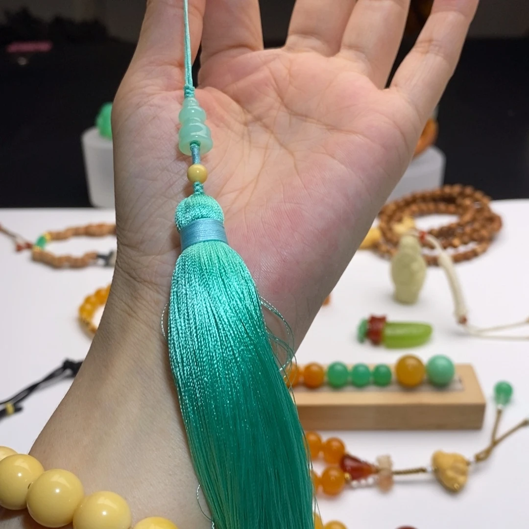 石英质玉（缅黄）合金珠宝奇石包挂