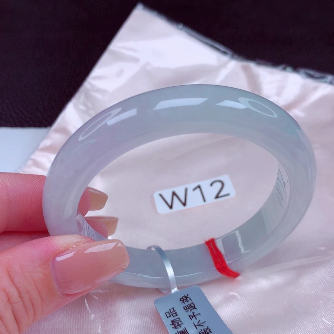 翡翠未镶嵌手镯手镯